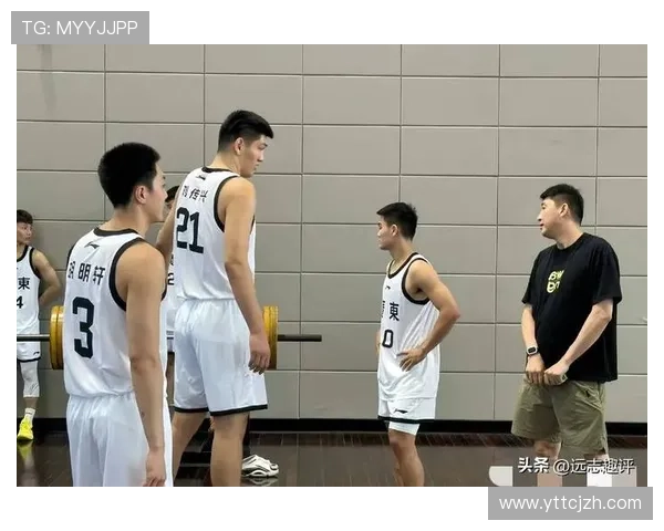 广东男篮大胜三十四分杜锋稳阵拒冷赵睿回归献首秀王睿泽闪耀全场 广东男篮大胜三十四分杜锋稳阵拒冷赵睿回归献首秀王睿泽闪耀全场