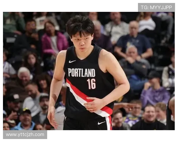 阿夫迪亚希望瀚森与克林根协作完成戈塔特掩护调整 阿夫迪亚希望瀚森与克林根协作完成戈塔特掩护调整